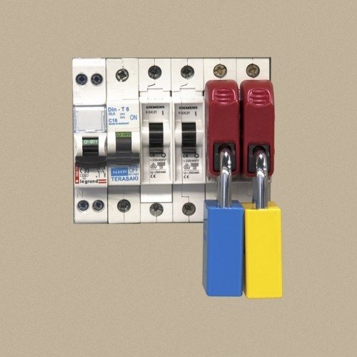Master Lock Universal Tool Free Circuit Breaker Lockout - Image 5